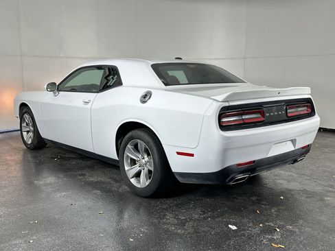 Used 2022 Dodge Challenger SXT image 12