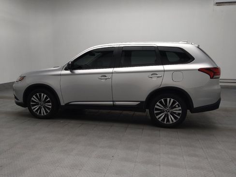 Used 2020 Mitsubishi Outlander ES FWD image 3