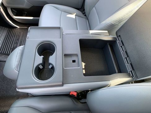 New 2025 Ford F350 XL w/ XL Chrome Package image 32