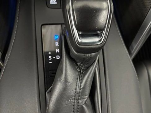 Used 2023 Toyota Venza XLE image 20