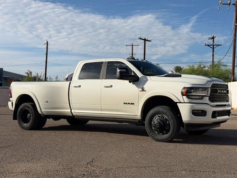 Used 2024 RAM 3500 Limited w/ Night Edition AWD/4WD image 2