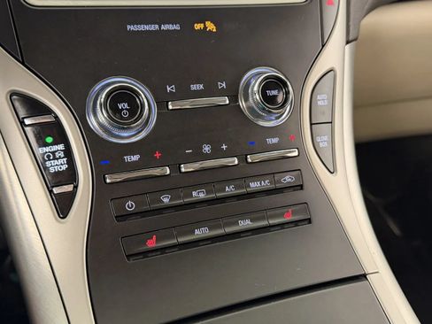 Used 2020 Lincoln Nautilus Premier w/ Equipment Group 101A AWD/4WD image 26