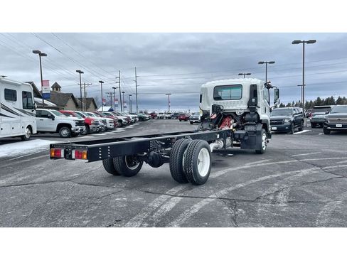 New 2024 Chevrolet Low Cab Forward 6500XD RWD image 8