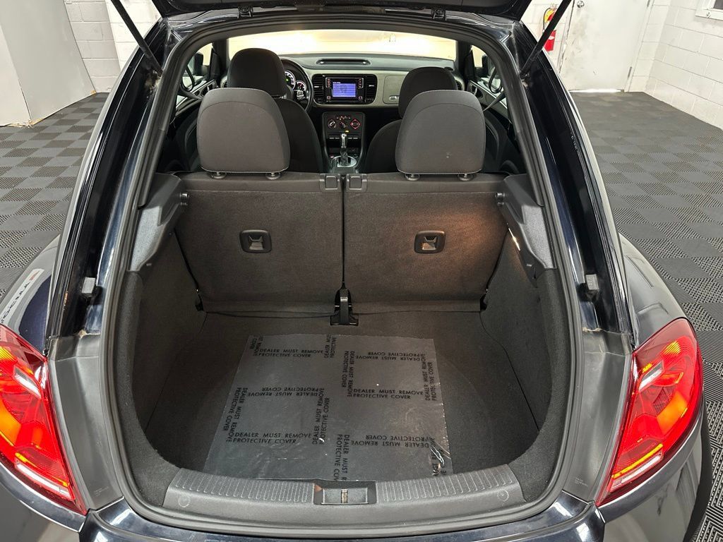 Used 2018 Volkswagen Beetle 2.0T Coast FWD image 32