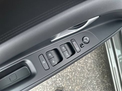 New 2026 Hyundai Elantra Hybrid FWD image 11