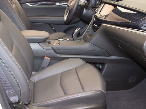 Used 2024 Cadillac XT6 Premium Luxury w/ LPO, Floor Liner Package image 10