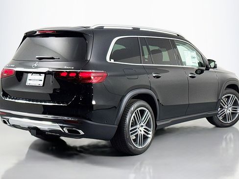 New 2026 Mercedes-Benz GLS 450 4MATIC image 12