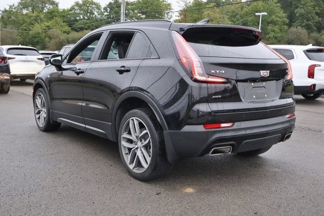 Used 2022 Cadillac XT4 Sport w/ Enhanced Visibility Package AWD/4WD image 5