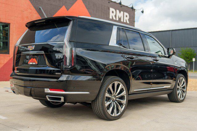 Used 2026 Cadillac Escalade Platinum Luxury AWD/4WD image 5