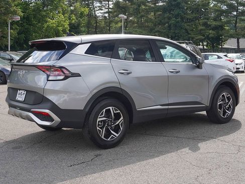 Used 2025 Kia Sportage LX AWD/4WD image 9