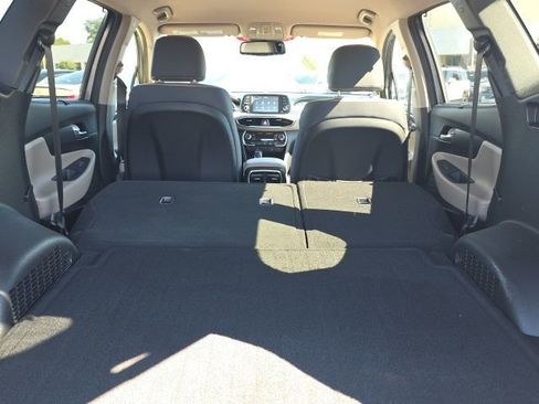 Used 2019 Hyundai Santa Fe SEL image 25