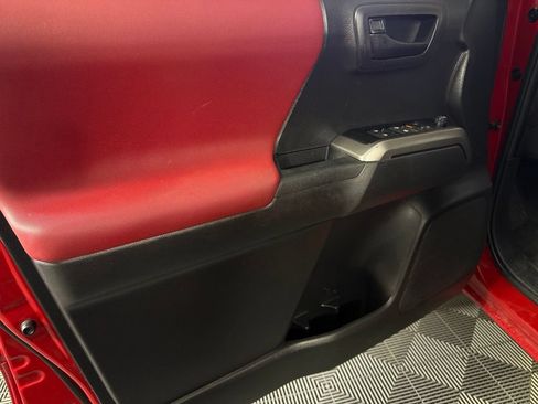 Used 2023 Toyota Tacoma SR5 AWD/4WD image 23