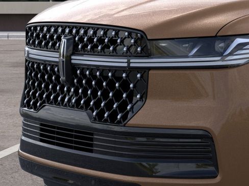 New 2026 Lincoln Navigator Black Label AWD/4WD image 17