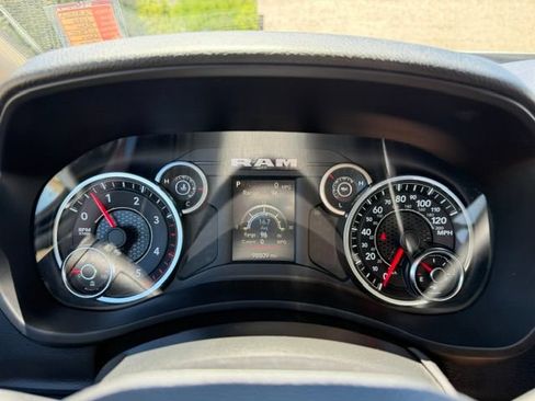 Used 2020 RAM 2500 Big Horn w/ Level 1 Equipment Group AWD/4WD image 12