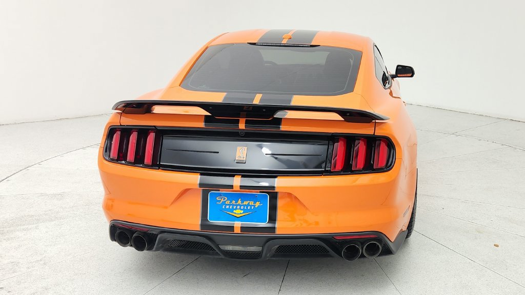 Used 2020 Ford Mustang Shelby GT350 w/ Technology Package RWD image 6