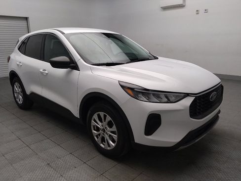 Used 2024 Ford Escape Active w/ Cold Weather Package FWD image 13