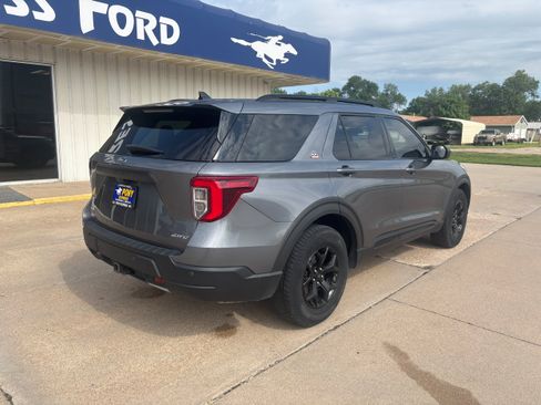 Used 2022 Ford Explorer Timberline AWD/4WD image 3