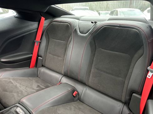 Used 2018 Chevrolet Camaro ZL1 image 15