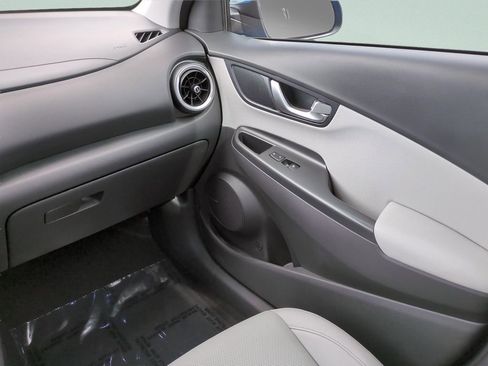 Certified 2022 Hyundai Kona Limited image 16