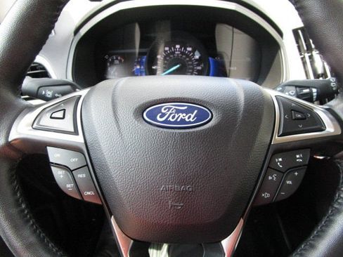 Used 2024 Ford Edge SEL AWD/4WD image 21