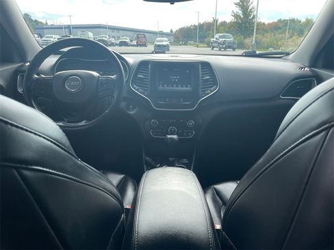 Used 2021 Jeep Cherokee Latitude Plus image 42