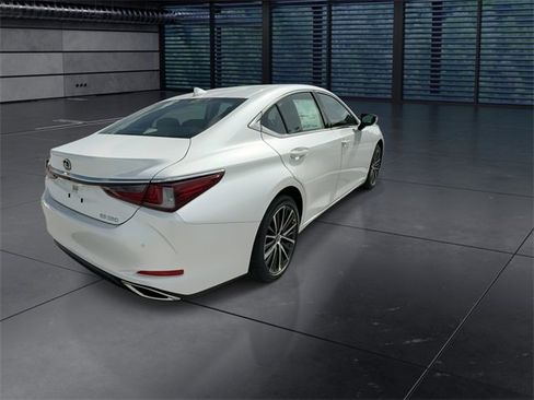 New 2025 Lexus ES 350 w/ Premium Package image 8