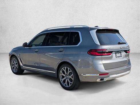 Certified 2026 BMW X7 xDrive40i w/ Premium Package AWD/4WD image 8