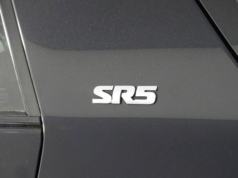 Used 2019 Toyota 4Runner SR5 Premium image 42