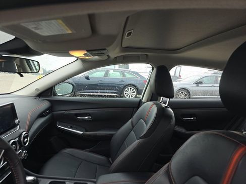 Certified 2025 Nissan Sentra SR w/ SR Premium Package image 7