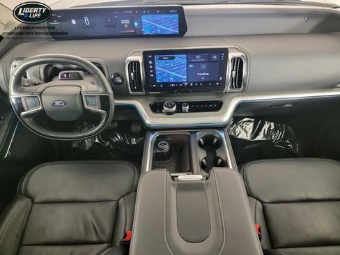 Used 2025 Ford Expedition Max Platinum AWD/4WD image 23