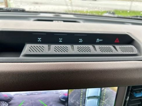 Used 2021 Ford Bronco Outer Banks w/ Sasquatch Package AWD/4WD image 26