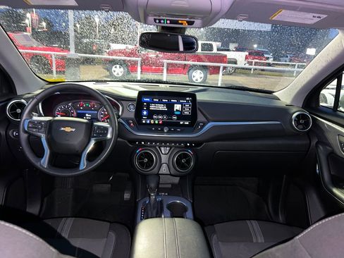 Certified 2024 Chevrolet Blazer LT w/ Convenience Package image 17