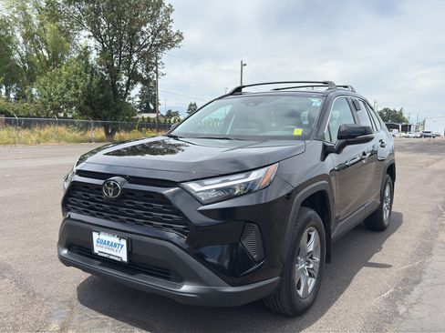 Used 2024 Toyota RAV4 XLE w/ Weather Package AWD/4WD image 4