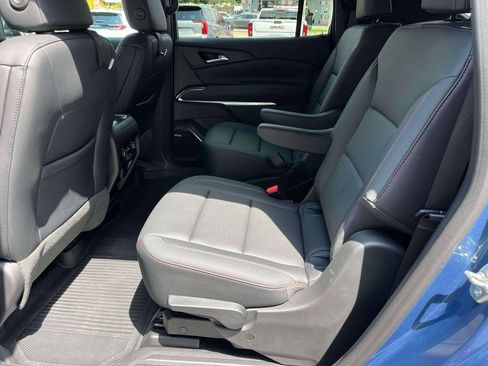Certified 2025 Chevrolet Traverse Z71 w/ Enhanced Driving Package AWD/4WD image 16