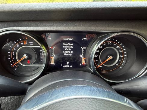 Used 2023 Jeep Gladiator Mojave w/ LED Lighting Group AWD/4WD image 22
