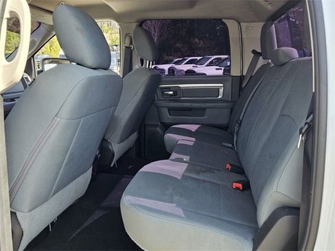 Used 2019 RAM 1500 Classic SLT image 11