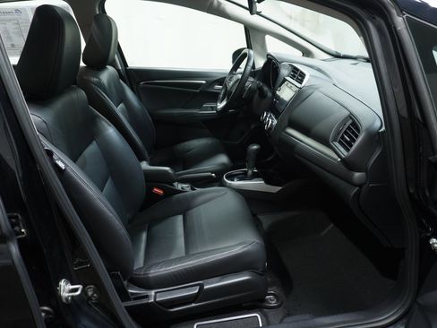 Used 2019 Honda Fit EX-L image 12