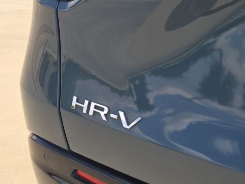 Used 2024 Honda HR-V EX-L image 11