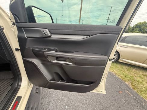 Used 2025 Ford Ranger Raptor AWD/4WD image 26