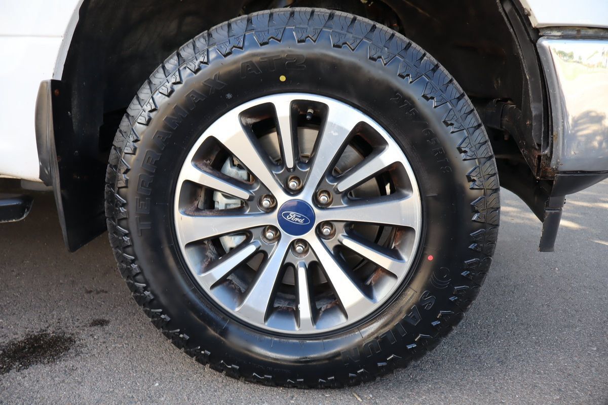 Used 2019 Ford F150 XLT w/ Equipment Group 302A Luxury AWD/4WD image 43
