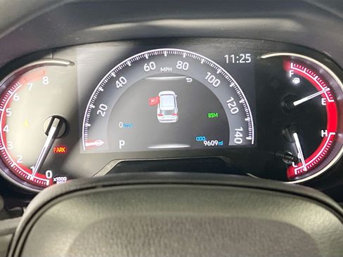 Used 2024 Toyota RAV4 XLE w/ Convenience Package FWD image 22