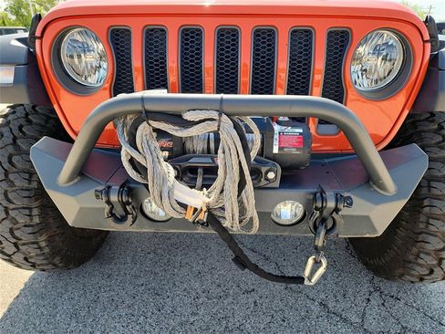Used 2018 Jeep Wrangler Unlimited Rubicon image 8