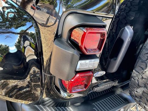 Used 2024 Ford Bronco Raptor w/ Interior Carbon Fiber Pack 6 image 27