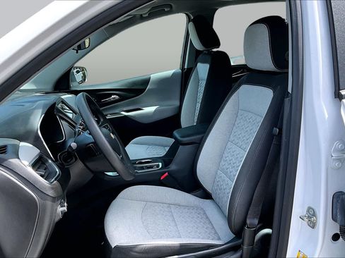 Used 2024 Chevrolet Equinox LS FWD image 8