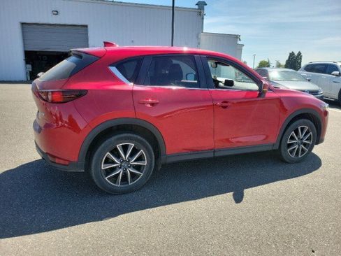 Used 2018 MAZDA CX-5 Touring w/ Preferred Equipment Package AWD/4WD image 3