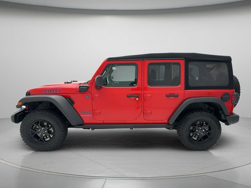 Used 2024 Jeep Wrangler Unlimited AWD/4WD image 7