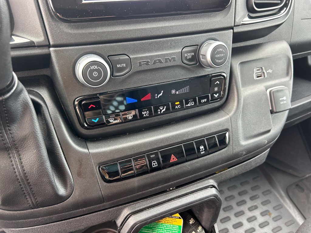 Used 2025 RAM ProMaster 2500 w/ U-Haul Equipment Group FWD image 12