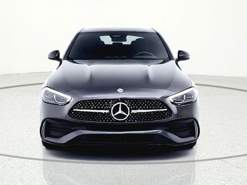 Used 2023 Mercedes-Benz C 300 Sedan image 4