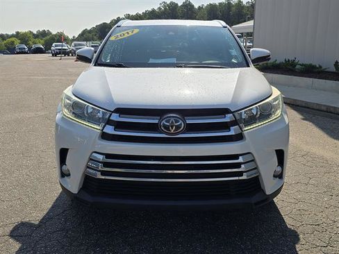 Used 2017 Toyota Highlander Limited FWD image 8