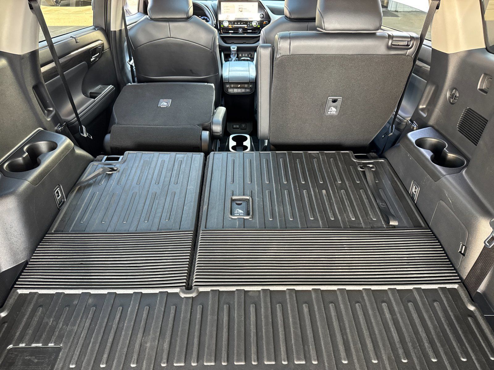 Used 2026 Toyota Highlander Platinum AWD/4WD image 15